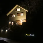Brown House 제어스