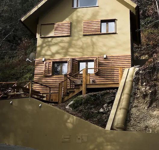 Brown House 샬레 *